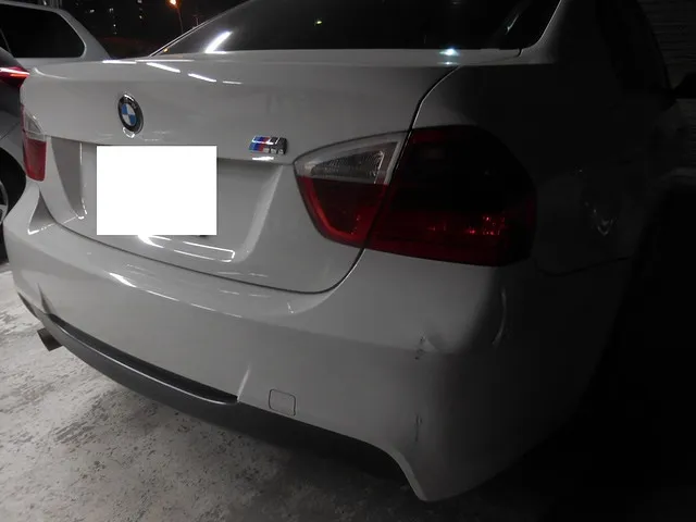【大阪市】BMWM3　バックであてた板金修理　事故修理　全国も可