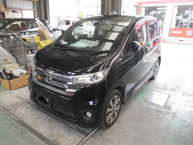 日産　デイズ　ルーフ塗装