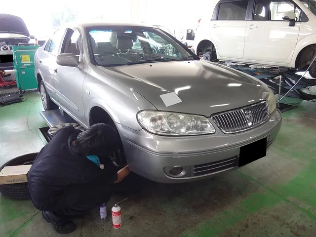名古屋市名東区のお客様よりﾌﾞﾙｰﾊﾞｰﾄﾞﾌﾞﾚｰｷﾊﾟｯﾄ交換のご依頼　