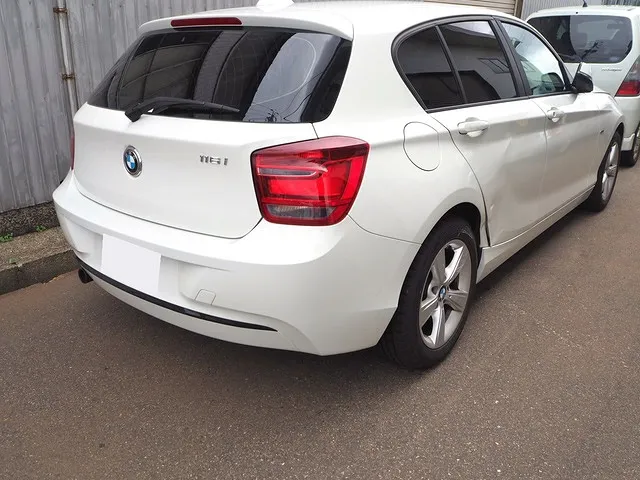 BMW　116i　追突事故　リアドア　リアフェンダー　ホイール　板金修理塗装　新潟市のお客様
