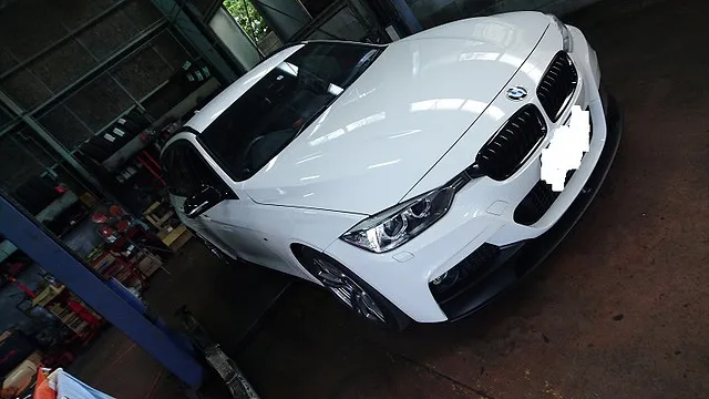 BMW320d ランフラットタイヤ（お持込）取替作業