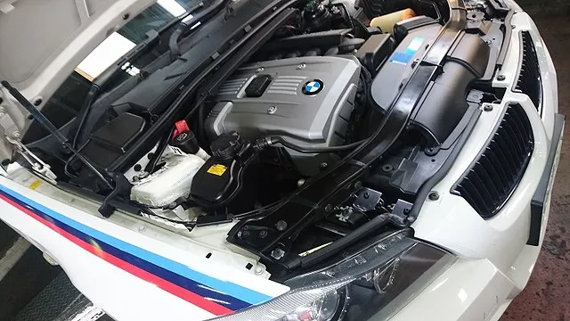 BMW330 エンジンオイル（ワコーズ）オイルフィルター、お持込オルタネーター他交換作業