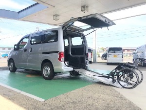 NV200バネットバン