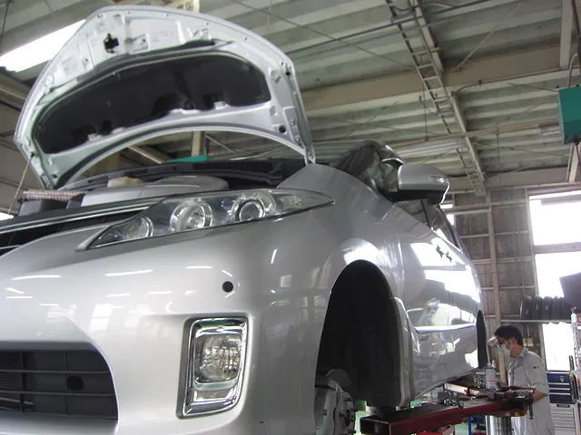 トヨタ　エスティマハイブリッド　AHR20　車検　龍ケ崎市のお客様