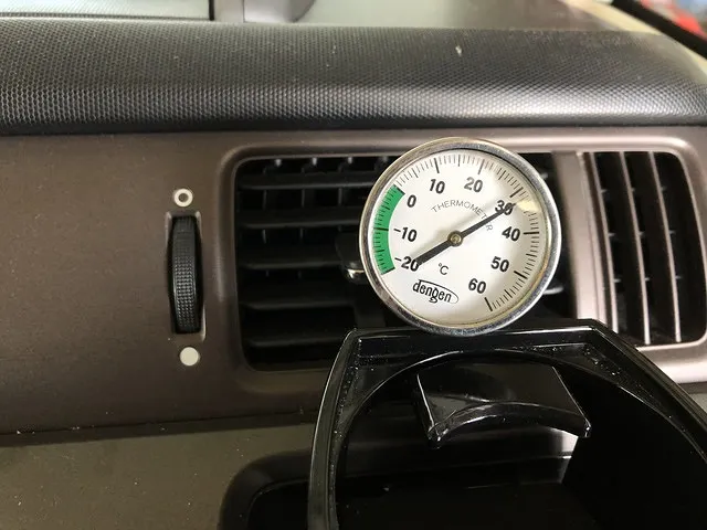 石川県珠洲市　車整備　事例 ホンダ　ステップワゴン　エアコン涼しくならんよ？