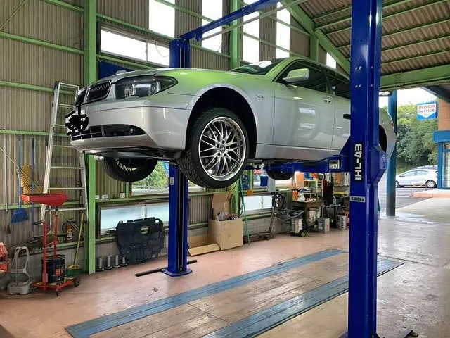 BMW修理：7ｼﾘｰｽﾞ　ｵｲﾙ漏れ修理　鹿児島県鹿屋市　EURO CARS