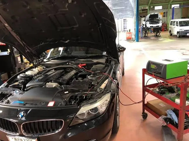BMW修理：Z4　ﾊﾟｰｷﾝｸﾞﾌﾞﾚｰｷ修理事例　鹿児島県鹿屋市　EURO CARS