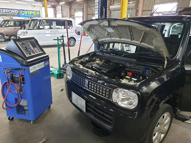 スズキ アルトラパン　エアコン修理　エアコンガス漏れ　エバポレーター交換│福岡県山田市　車修理