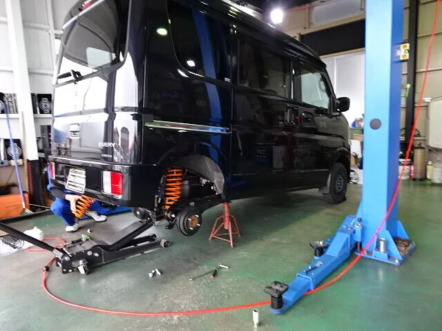 1.5インチアップ（35mm）サスペンションキット取付　エブリイカスタム コンプリートカー│水戸市　カスタム