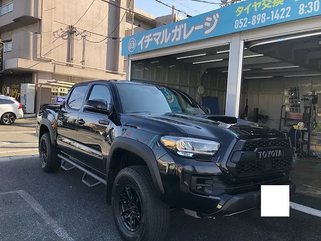 尾張旭市　フィルム施工　タコマ