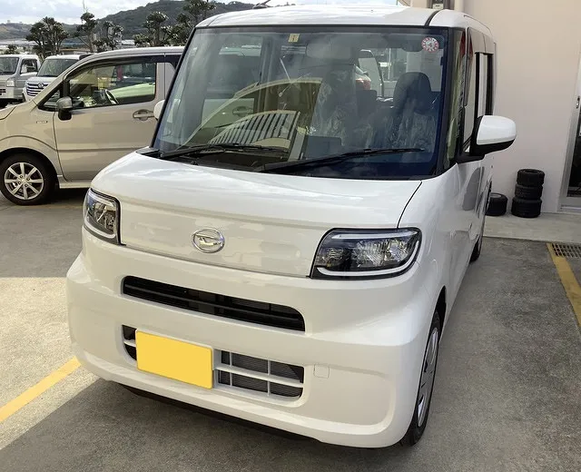 沖縄　南城市　新車　タント　納車　シロマッハCars