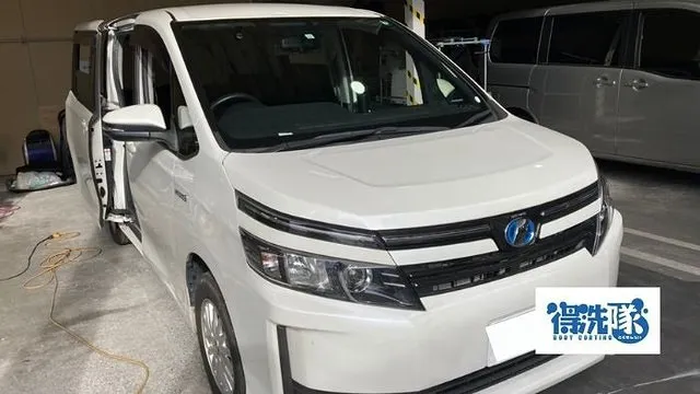 ヴォクシー HV【プレミアム車内クリーニング】