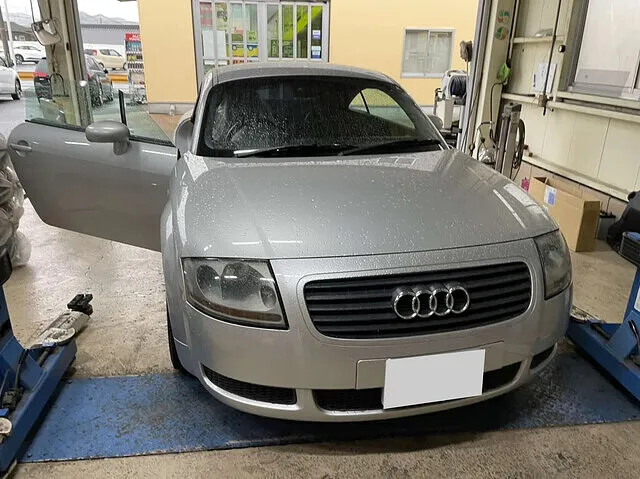 クラッチペダル修理　アウディ TT　47,058円（税込）│下松市　車修理