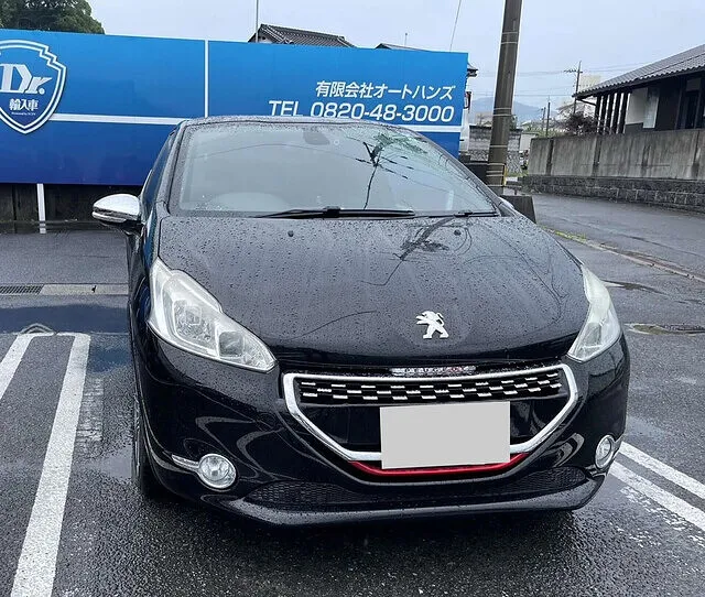 エアコン修理　クーラーコンプレッサー交換　プジョー 208　150,150円（税込）│田布施町　車修理