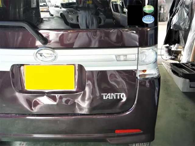 【車★板金塗装 日記㊸】岐阜市 ダイハツ タント 修理 リアバンパー回り