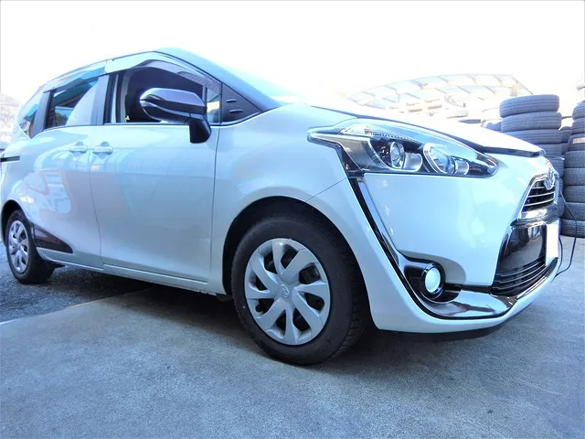 【車★板金塗装 日記52】岐阜市 トヨタ シエンタ 修理 ドア回り