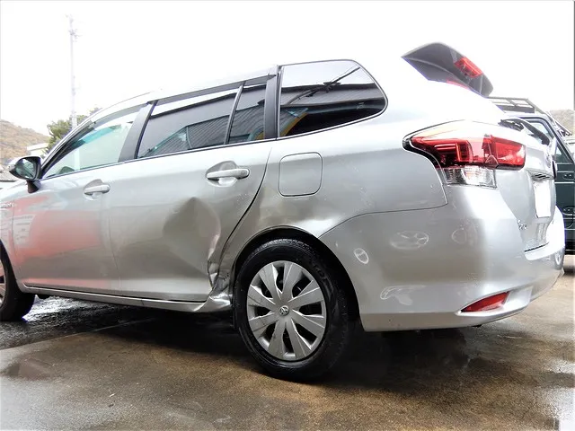 【車★板金塗装 日記57】岐阜市 トヨタ カローラ フィールダー 修理 タイヤハウス