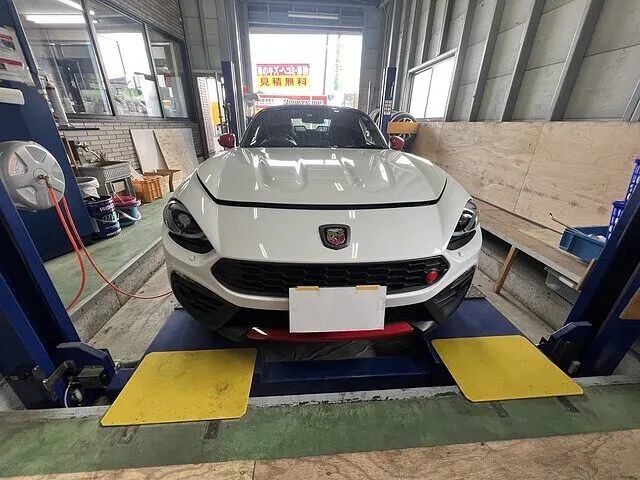 神奈川県川崎市　トルコン太郎　アバルトスパイダー　ATF圧送交換