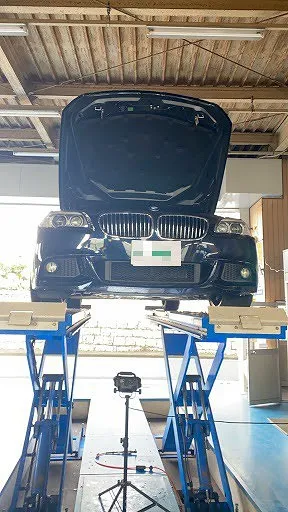 大阪堺市　修理　BMW　車内水漏れ　シャフトキャップ交換