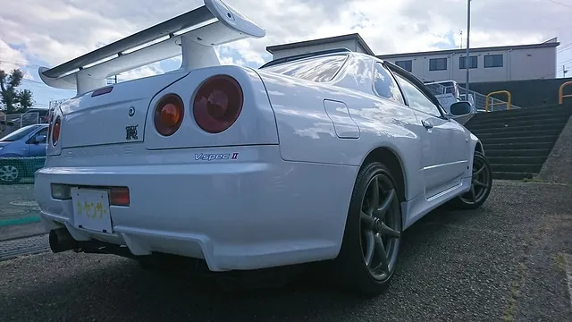 北海道　根室市　日産　スカイラインGT-R34　VスペックⅡ