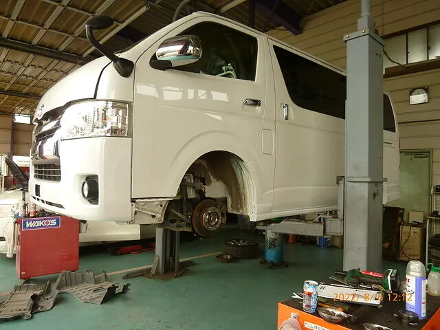 郡山市富久山町　トヨタハイエース車検