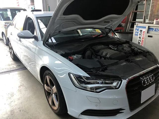 エンジン不調修理　バッテリー交換　アウディ│明石市 輸入車修理