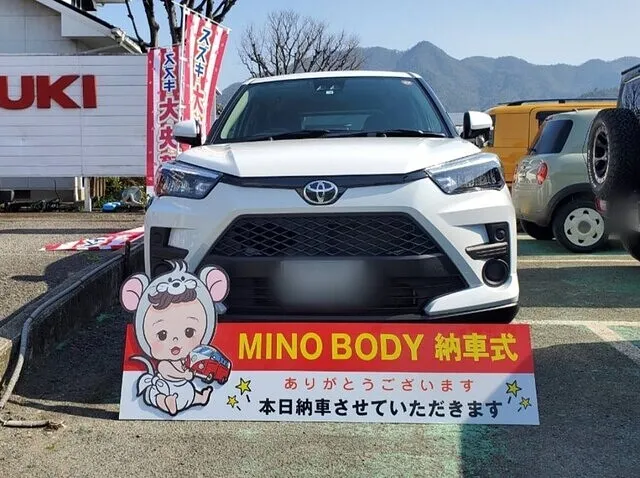 観音寺市　中古車販売　トヨタ　ライズ